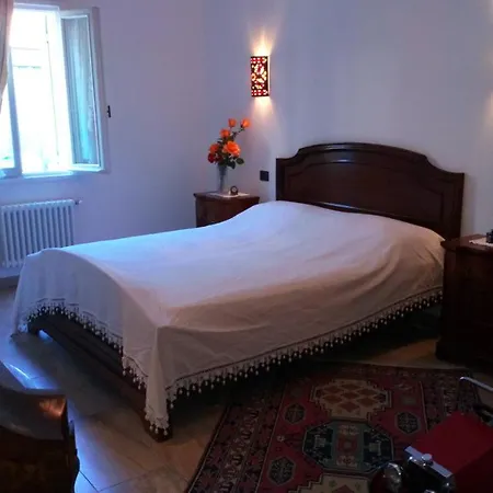 House In The Calm Nature Of Prosecco Valley 公寓